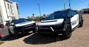 La première flotte de Tesla Cybertrucks de la police patrouille dans l’une des villes les plus extravagantes du monde La première flotte de Tesla Cybertrucks de la police patrouille dans l'une des villes les plus extravagantes du monde