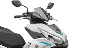 Cette moto électrique Yamaha conserve l’esprit d’un légendaire scooter de sport « 125 » et s’intégrerait parfaitement en Europe Cette moto électrique Yamaha conserve l'esprit d'un légendaire scooter de sport « 125 » et s'intégrerait parfaitement en Europe