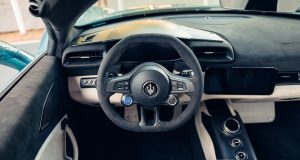 Même s’il ne traverse pas son meilleur moment, les Chinois confirment leur intérêt pour l’achat de Maserati à Stellantis Même s'il ne traverse pas son meilleur moment, les Chinois confirment leur intérêt pour l'achat de Maserati à Stellantis