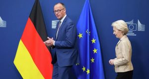 Loin d’interdire les moteurs à combustion, ce que souhaite l’Allemagne, c’est autoriser les voitures à essence « très efficaces » à partir de 2035 Loin d’interdire les moteurs à combustion, ce que souhaite l’Allemagne, c’est autoriser les voitures à essence « très efficaces » à partir de 2035