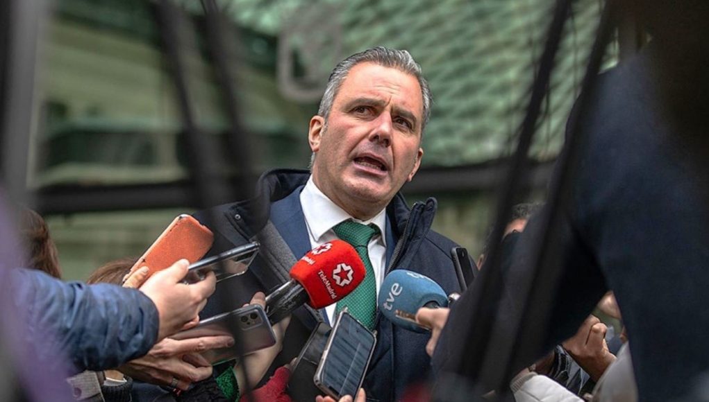Les ZBE de Madrid concernent « 400 000 voitures » Les ZBE de Madrid concernent « 400 000 voitures » et seront « abrogées » : la promesse de Vox et Javier Ortega Smith