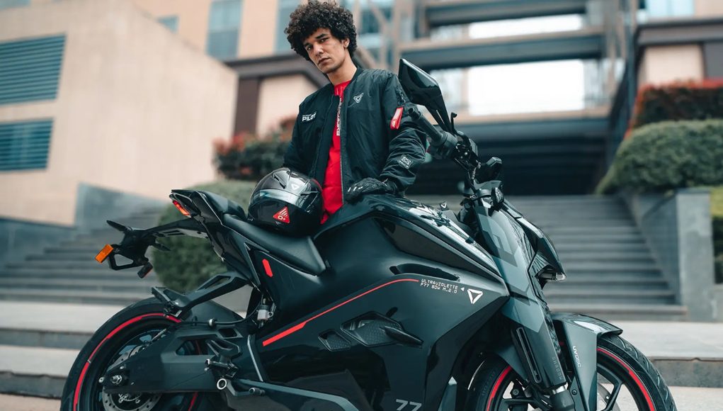 Ce constructeur indien qui vend déjà en Europe et en Ce constructeur indien qui vend déjà en Europe et en Espagne lève 39 000 000 € supplémentaires pour proposer des motos électriques sur le segment des trails et des scooters