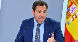 "Soit on décarbone, soit on meurt": Óscar Puente défend les zones à faibles émissions (ZBE) en pleine polémique sur les restrictions automobiles "Soit on décarbone, soit on meurt": Óscar Puente défend les zones à faibles émissions (ZBE) en pleine polémique sur les restrictions automobiles