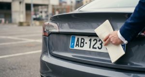 Plaque d’immatriculation : cette erreur de lisibilité vous coûte 135 euros et l’immobilisation
