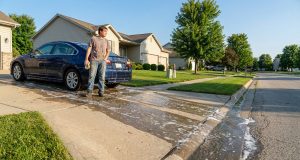 Lavage voiture domicile interdit : évitez la lourde amende