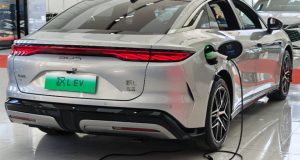 Cette vidéo montre que charger 400 km d’autonomie en 5 minutes n’est pas un défi pour BYD en Chine Cette vidéo montre que charger 400 km d'autonomie en 5 minutes n'est pas un défi pour BYD en Chine