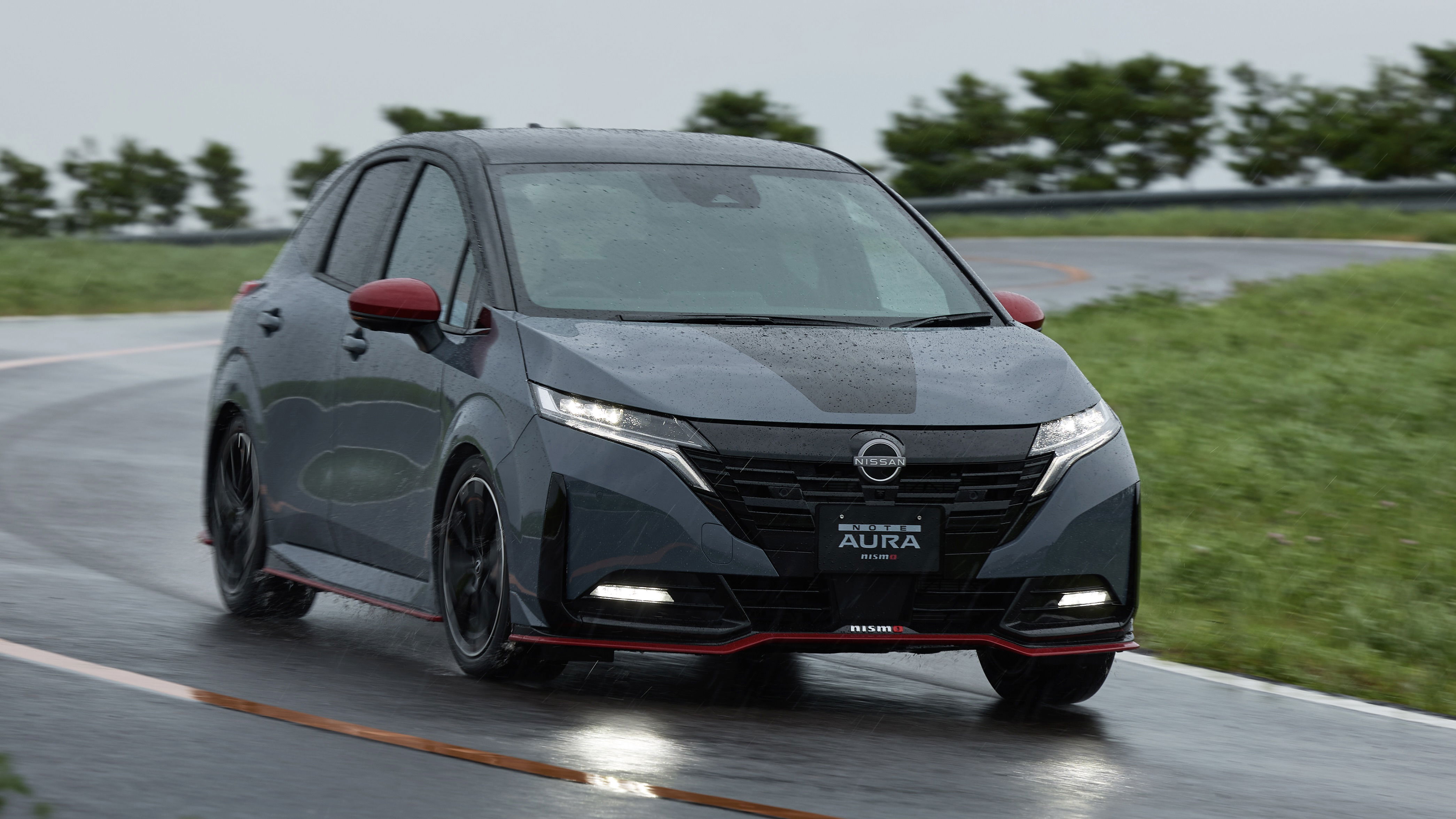 Nissan Note Aura Nismo - avant