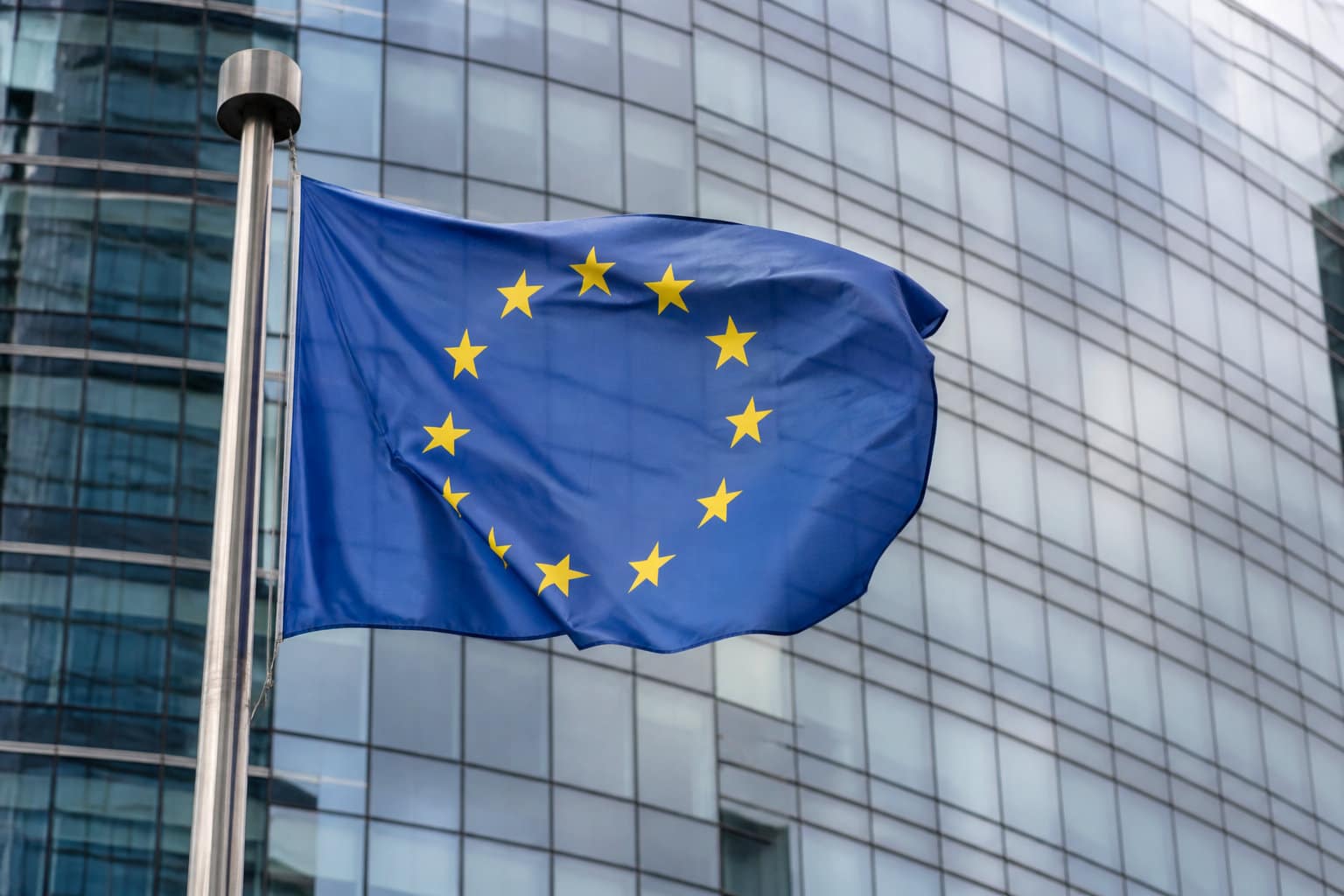 Pourquoi l'Union européenne impose-t-elle ce bridage dès 2030 ?