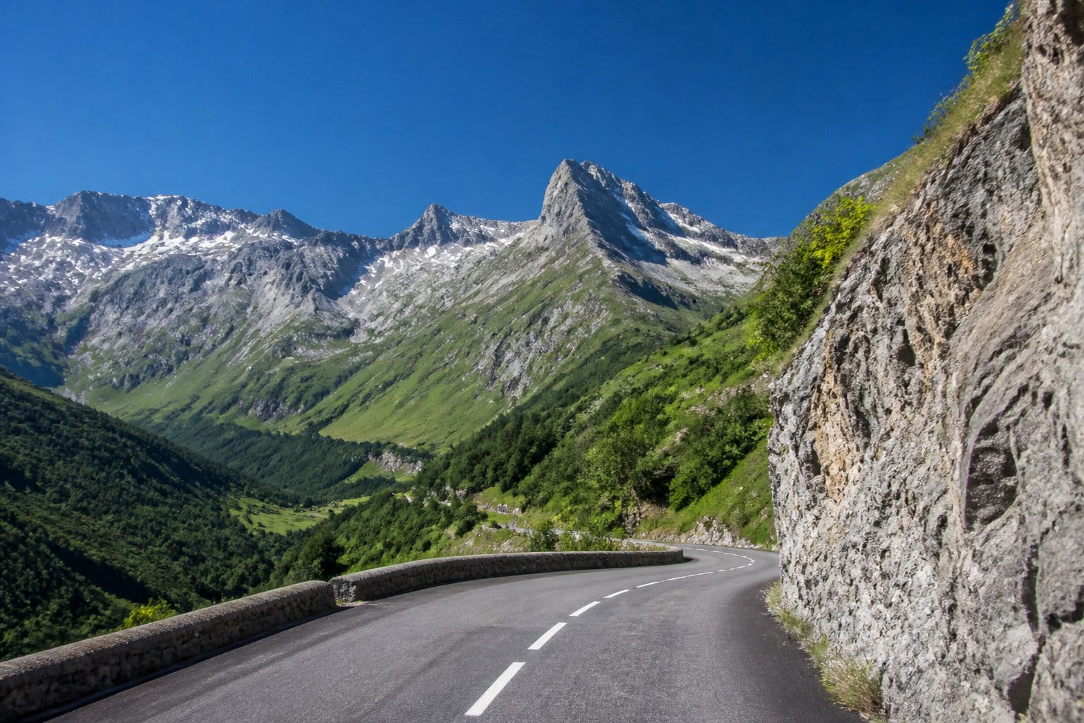 Optimisation du trajet et synergies économiques en zone frontalière